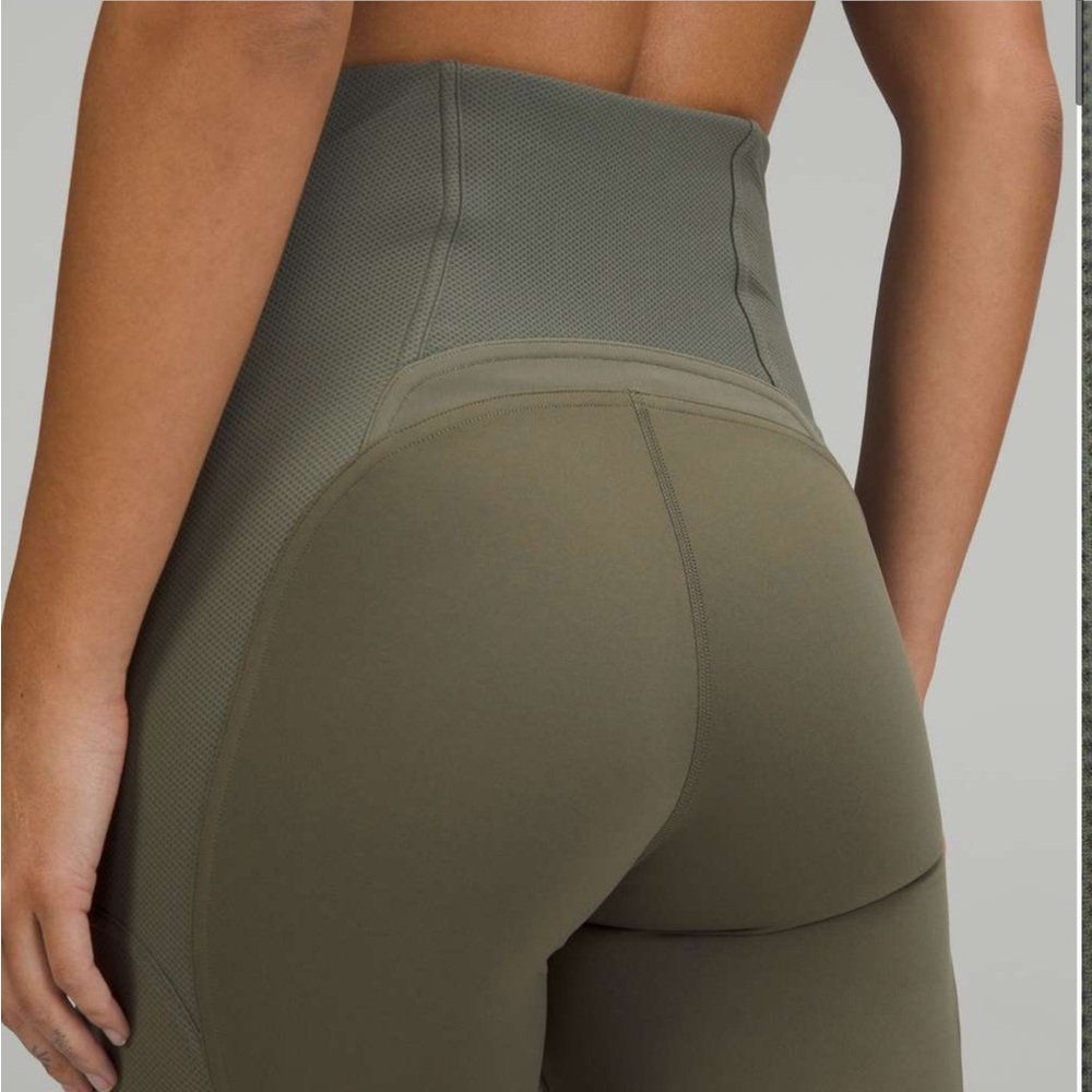Lululemon Everlux and Mesh Super High Rise Training Crop 21” Army Green Size 10 - Picture 2 of 10